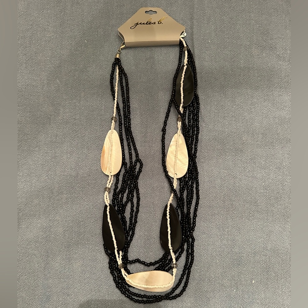 Vintage Shell and Lucite Necklace Black Ivory NWT